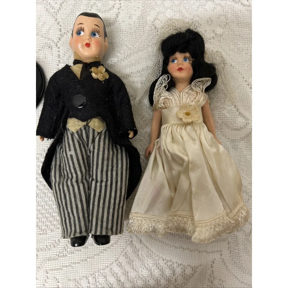 CUTE 1940'S 50'S Bride & Groom Dolls Wedding Cake Toppers Arms Move Hard Plastic